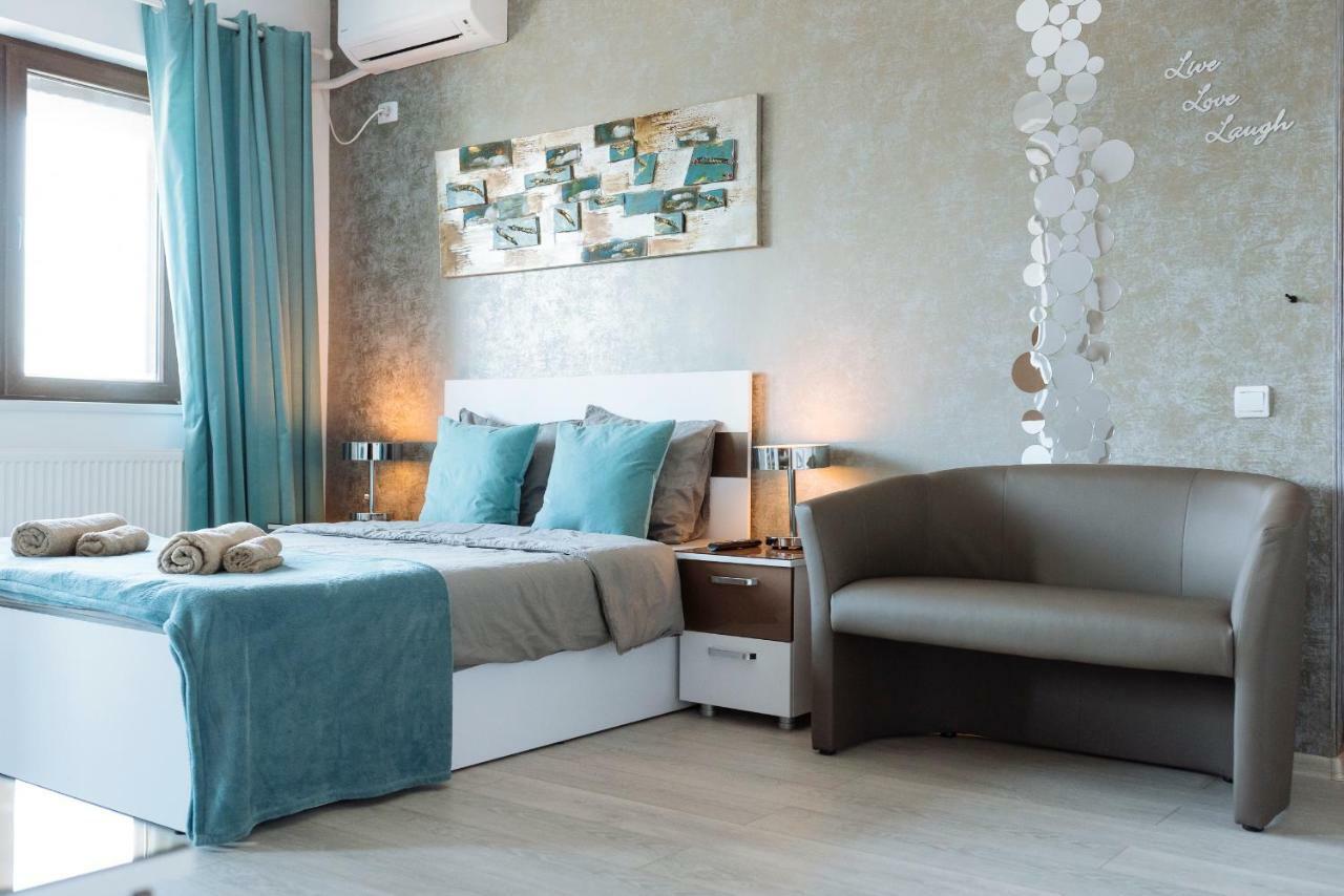 Ferienwohnung Luxury Flat 9 Near Metro Bukarest Exterior foto