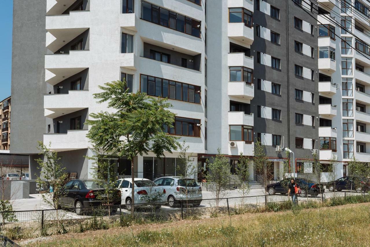 Ferienwohnung Luxury Flat 9 Near Metro Bukarest Exterior foto